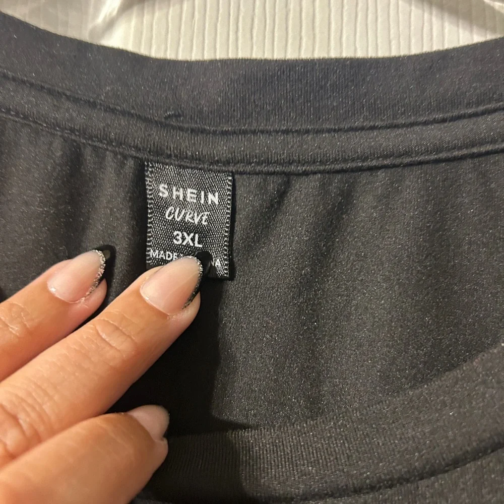 SHEIN Black Short Sleeve Tee with White "May Contain Alcohol" Graphic - Picture 4 of 4
